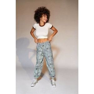 New Anthro Kimchi Blue Happy Trails Corduroy Pants Sz Medium